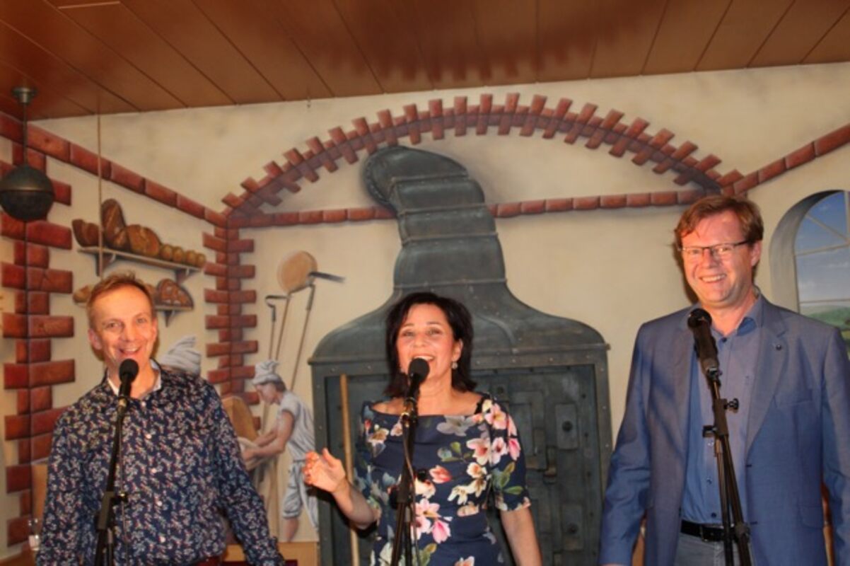 Judith Stadlin, Thomas Brändle, Michael van Orsouw Lesebühne Stückli